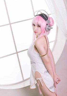 亚洲AV无码秘蜜桃八月未央_DVD最新电影在线观看